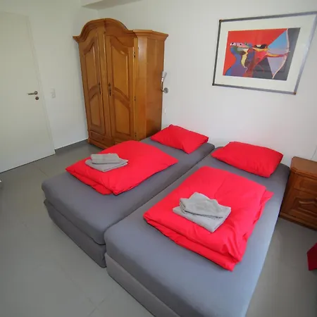 Silbach Apartman *